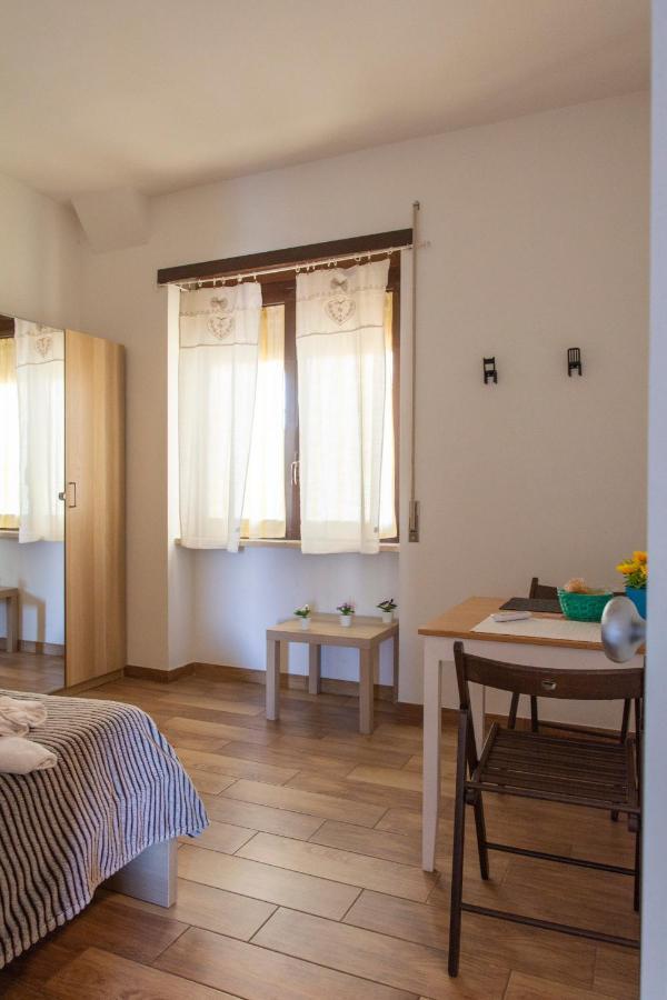 B&B Da Roberto Napoli Esterno foto