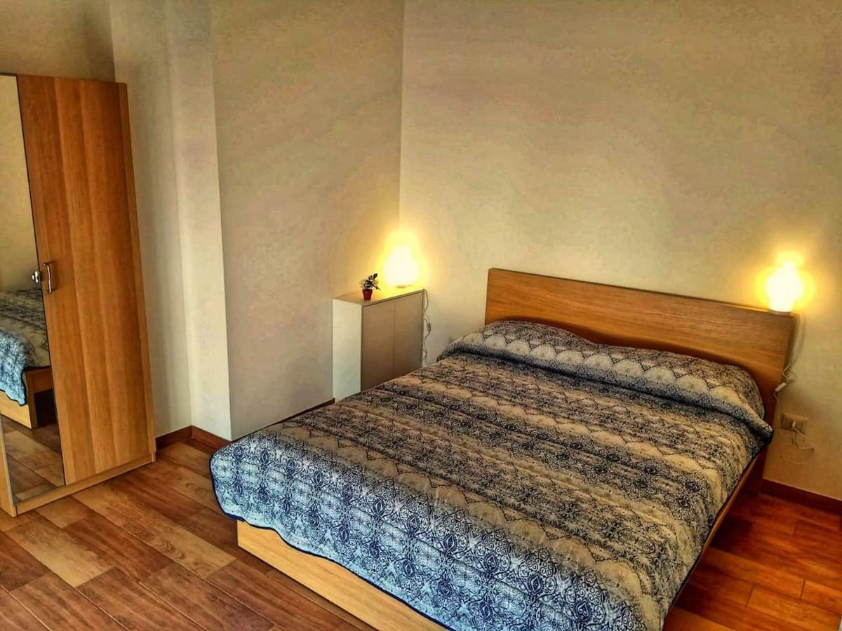 B&B Da Roberto Napoli Esterno foto